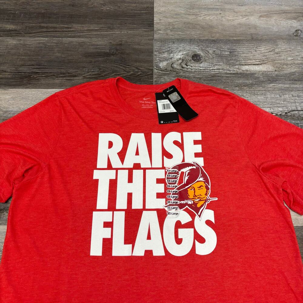 NWT NFL Tampa Bay Buccaneers Red Mens 2XL Raise the‎ Flags The Nike Tee T-Shirt